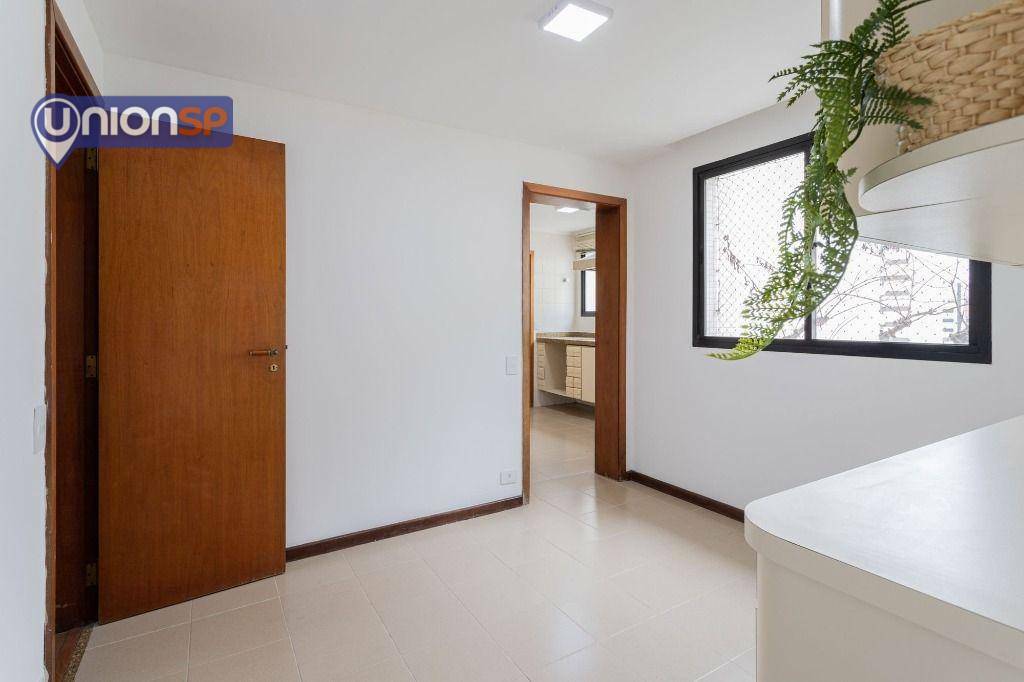 Apartamento à venda com 3 quartos, 184m² - Foto 27