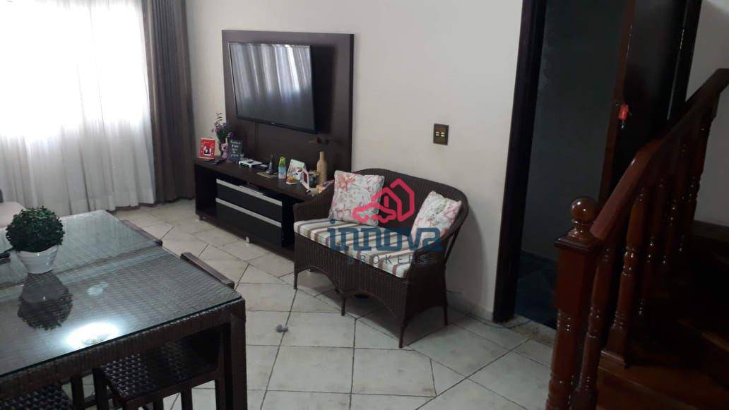 Sobrado à venda com 3 quartos, 125m² - Foto 1