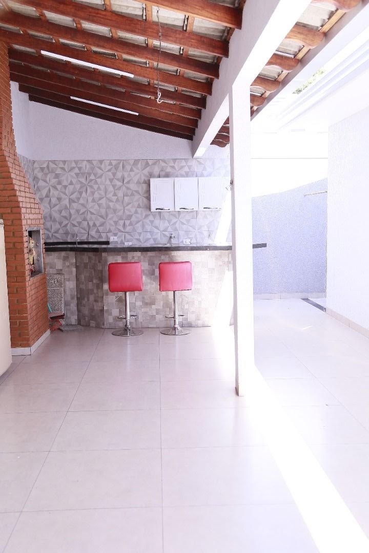 Casa à venda com 3 quartos, 201m² - Foto 17