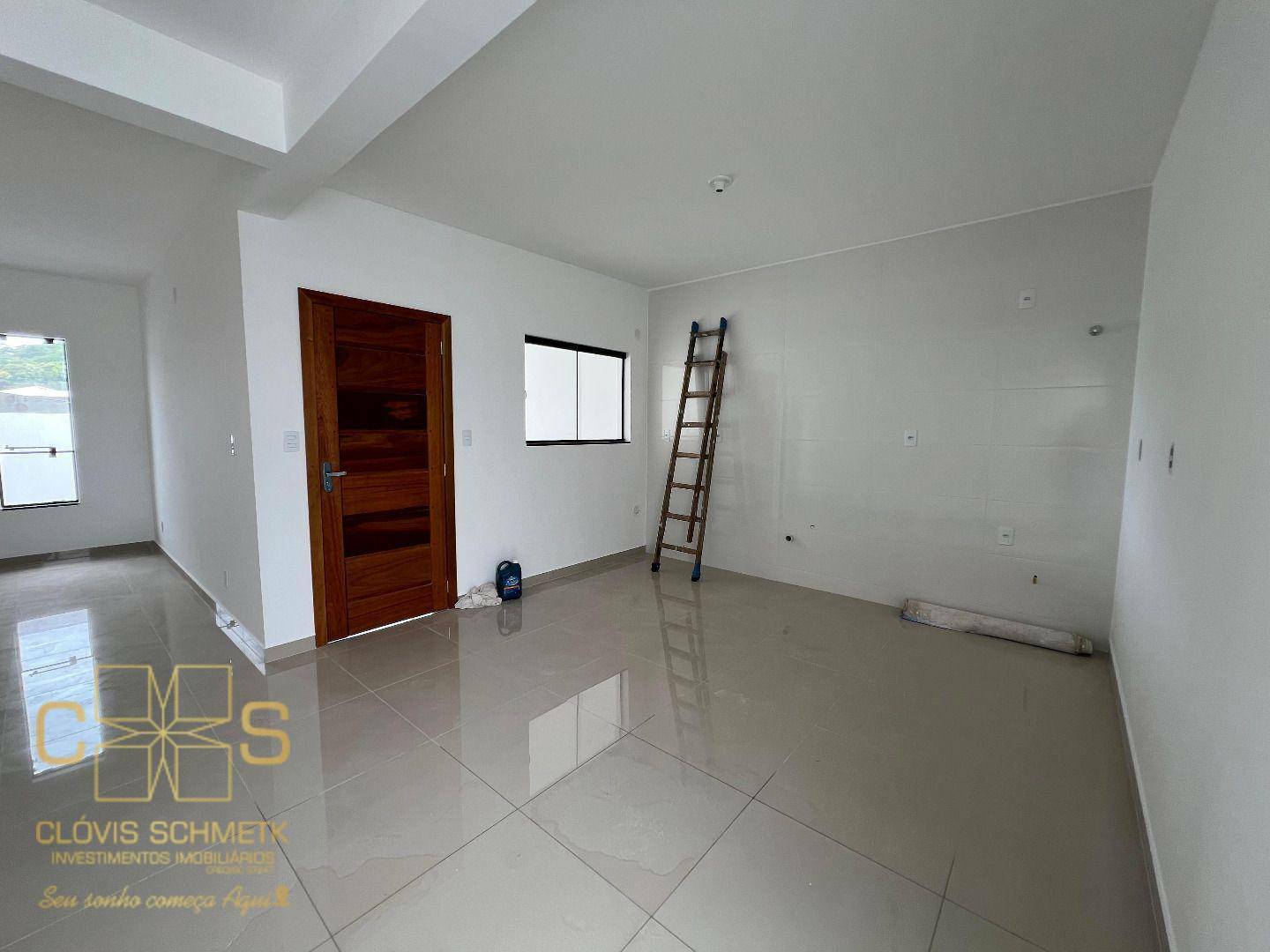 Casa à venda com 2 quartos, 77m² - Foto 5