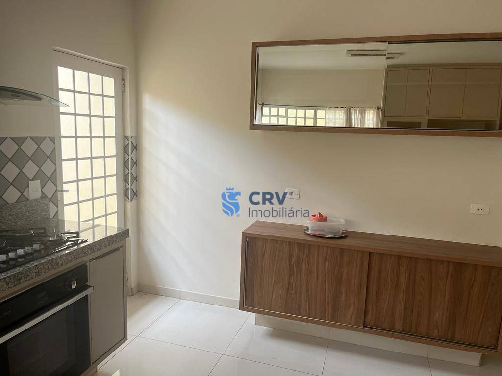 Casa à venda com 3 quartos, 300m² - Foto 9