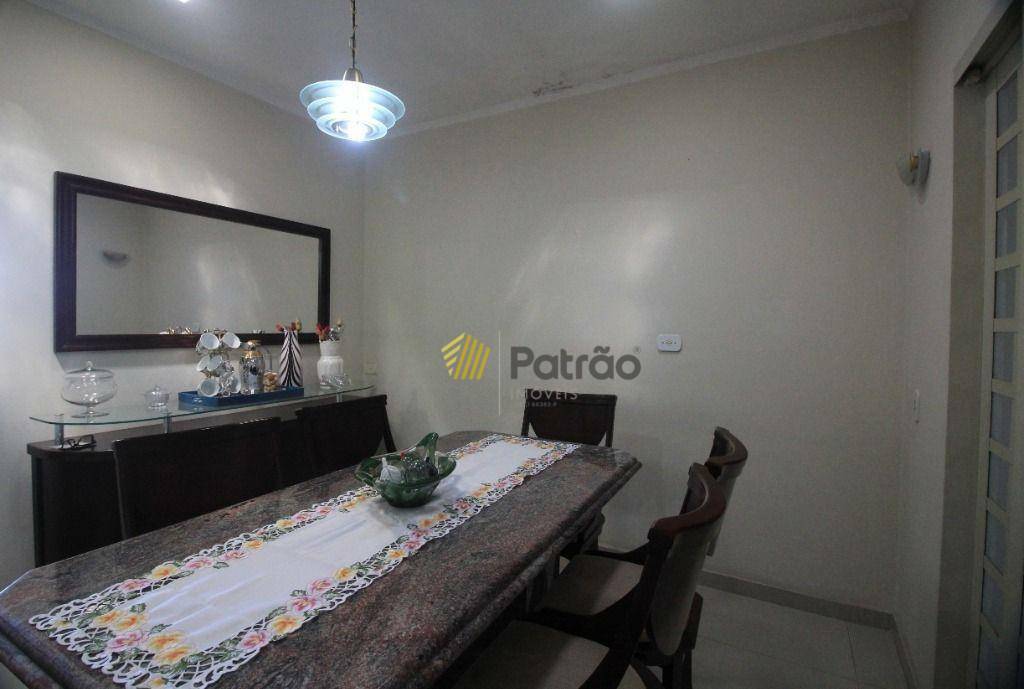 Sobrado à venda com 4 quartos, 259m² - Foto 14