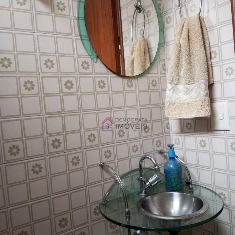 Sobrado à venda com 4 quartos, 301m² - Foto 26