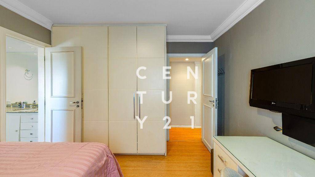 Apartamento à venda com 3 quartos, 160m² - Foto 17