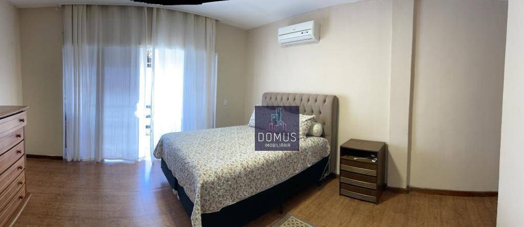 Casa à venda com 3 quartos, 300m² - Foto 10