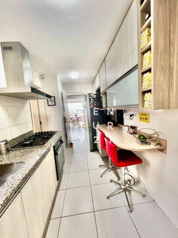 Apartamento à venda com 3 quartos, 91m² - Foto 7