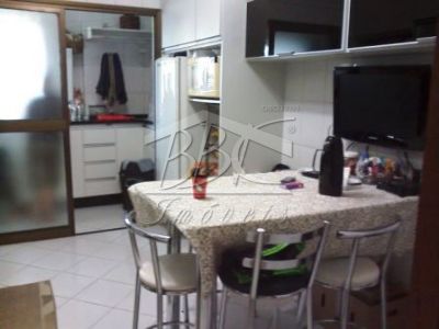 Apartamento à venda com 3 quartos, 125m² - Foto 9