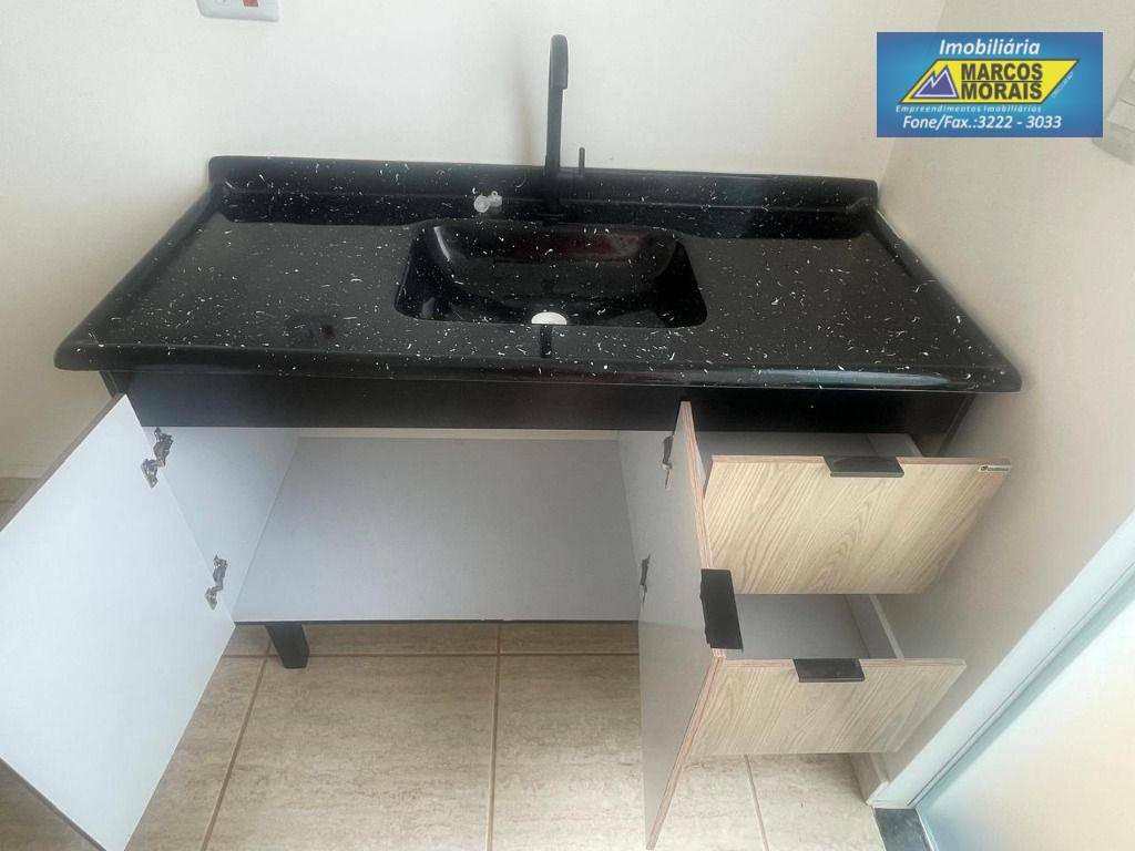 Casa para alugar com 2 quartos, 60m² - Foto 4