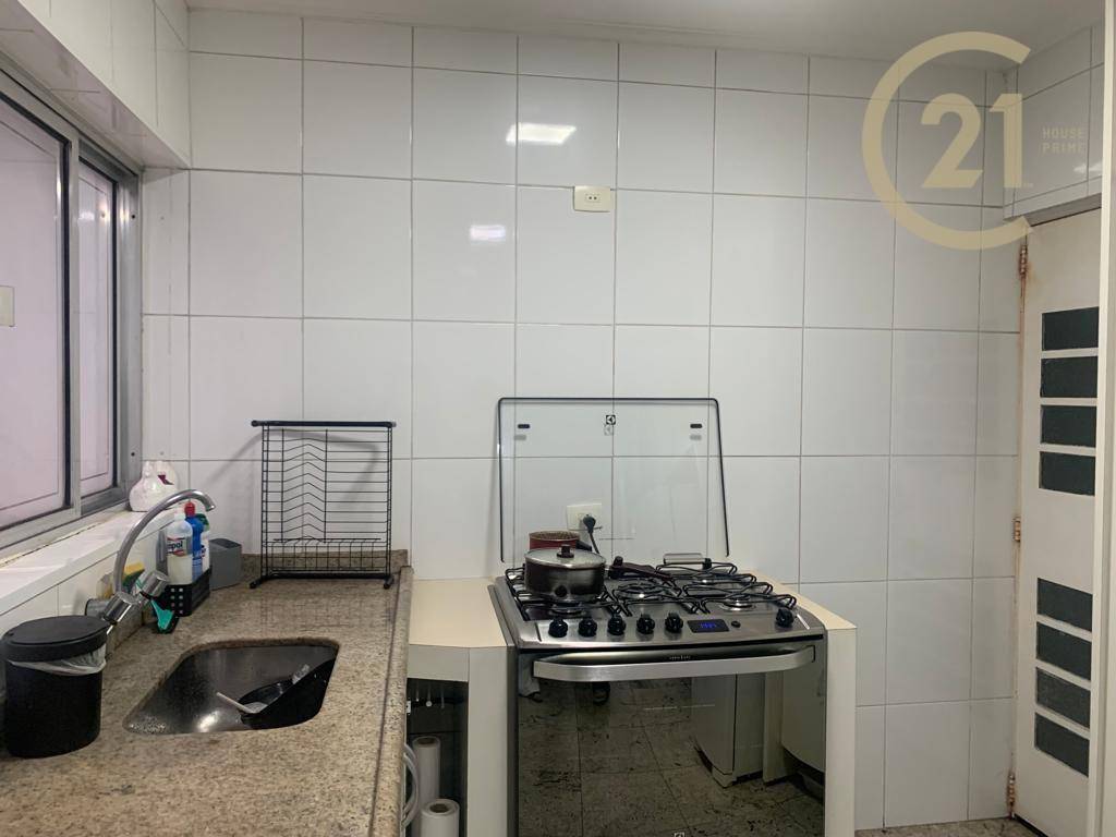 Apartamento à venda com 3 quartos, 131m² - Foto 18