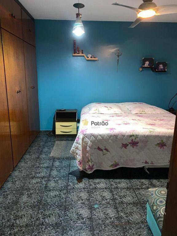 Sobrado à venda com 3 quartos, 256m² - Foto 24