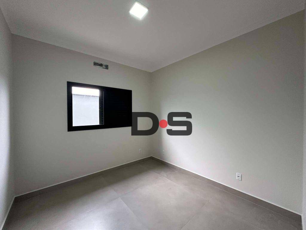 Casa à venda com 3 quartos, 180m² - Foto 7