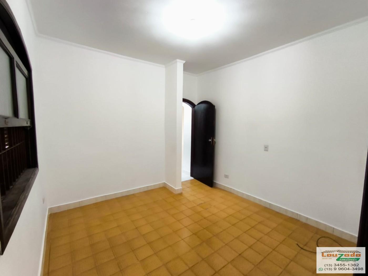 Casa para alugar com 2 quartos, 360m² - Foto 14