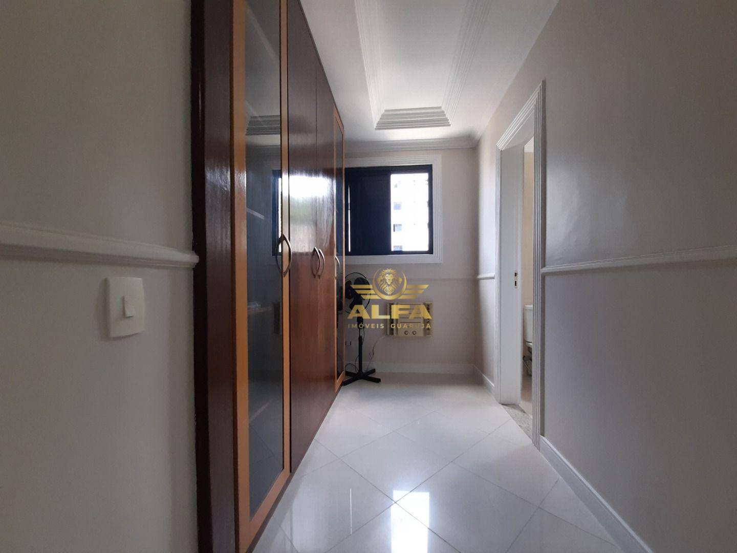 Apartamento à venda com 3 quartos, 190m² - Foto 6