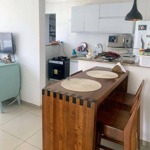 Apartamento à venda com 2 quartos, 79m² - Foto 4