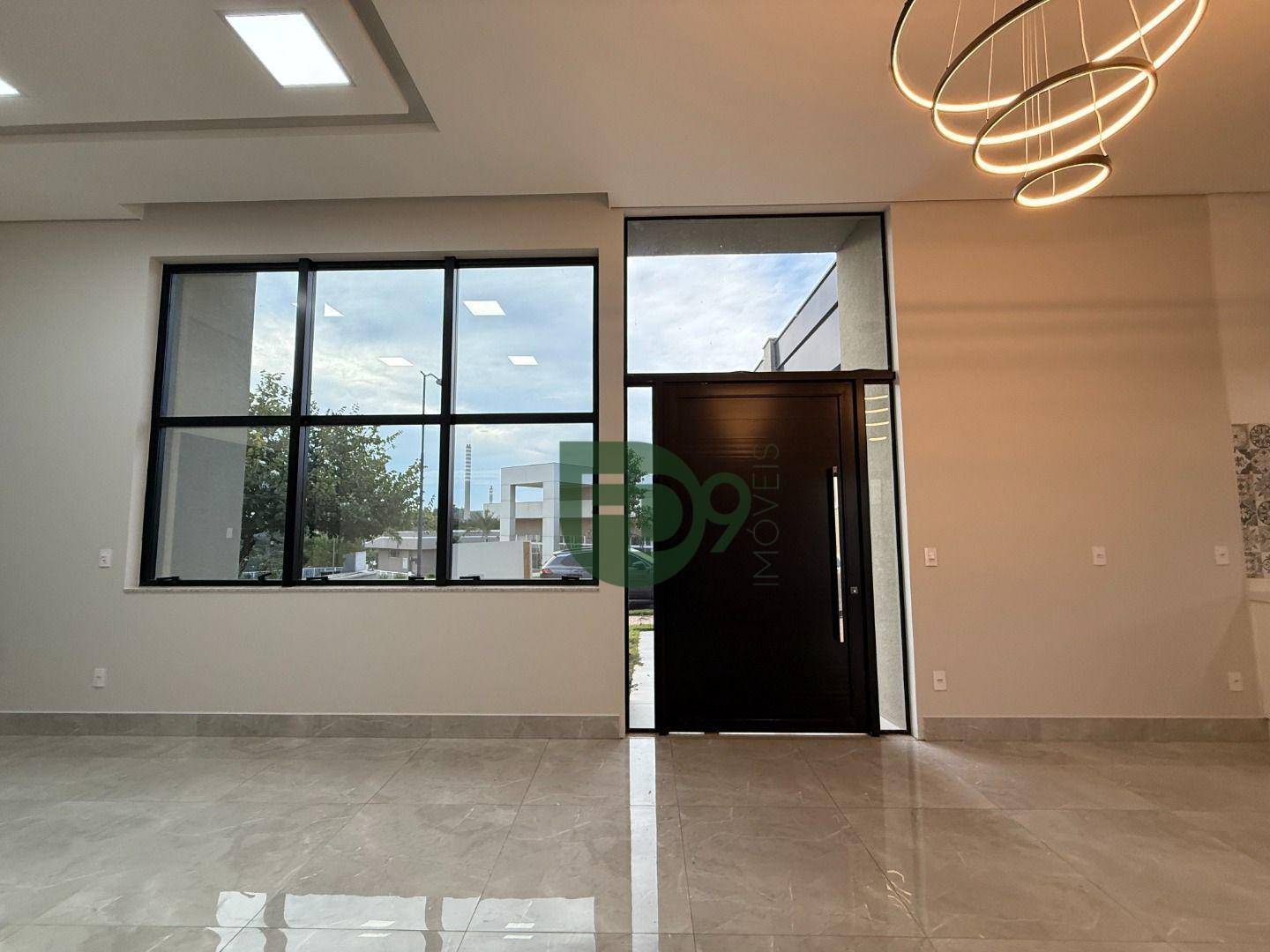 Casa de Condomínio à venda com 3 quartos, 241m² - Foto 1