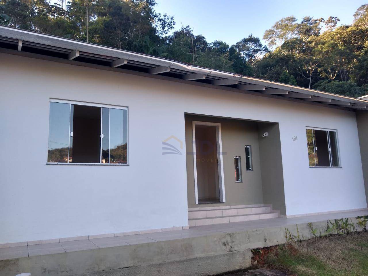 Casa à venda com 3 quartos, 150m² - Foto 1