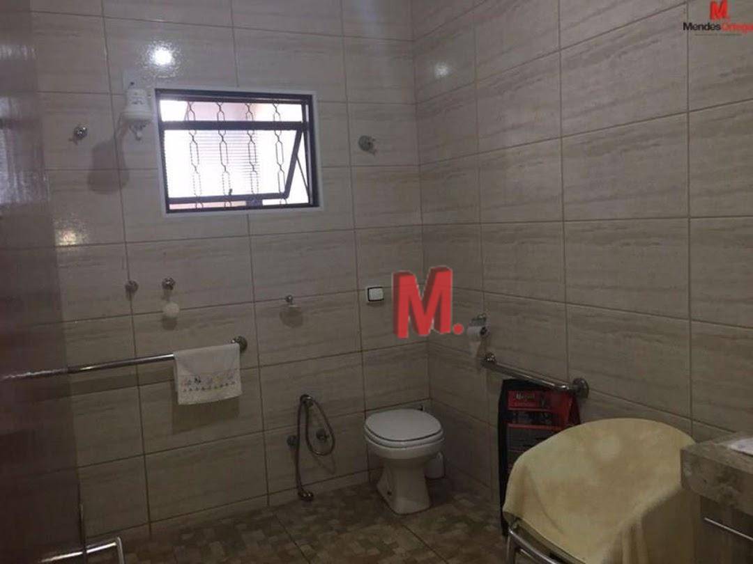 Chácara à venda com 8 quartos, 337m² - Foto 10