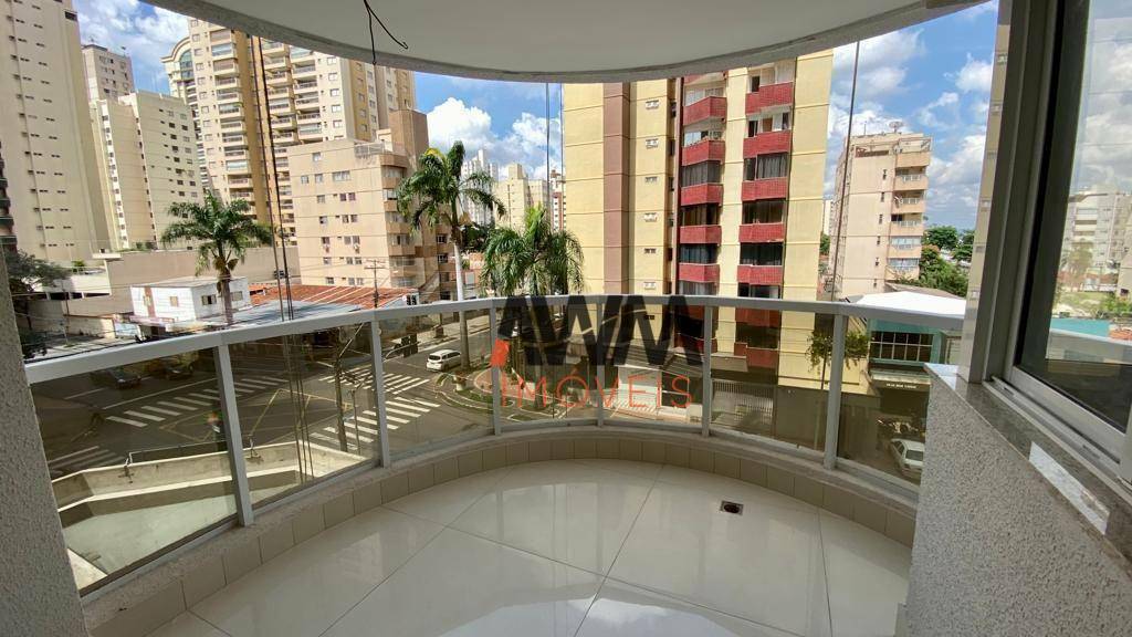 Apartamento à venda com 3 quartos, 155m² - Foto 5