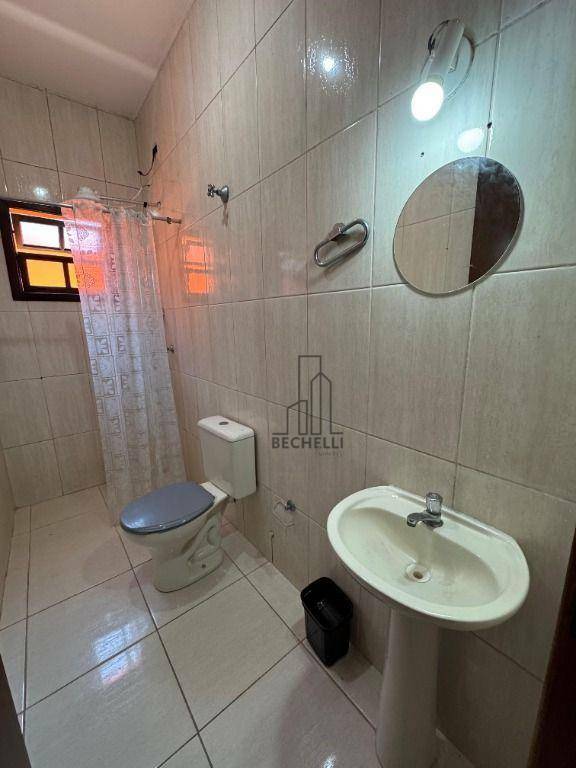 Casa para alugar com 2 quartos, 80m² - Foto 6