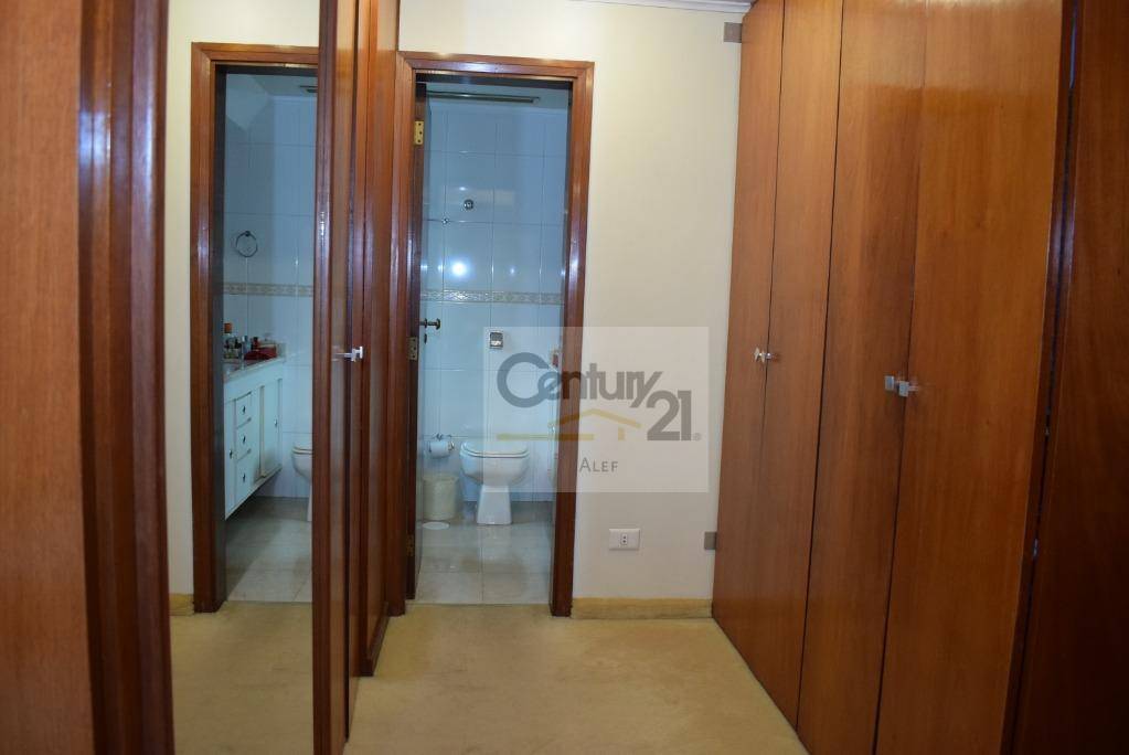 Apartamento à venda com 3 quartos, 220m² - Foto 10