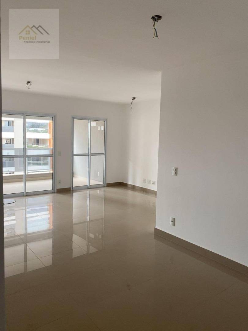 Apartamento à venda com 3 quartos, 131m² - Foto 1