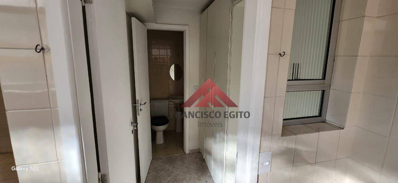 Apartamento para alugar com 3 quartos, 120m² - Foto 15