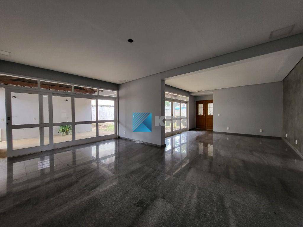 Casa de Condomínio à venda com 4 quartos, 480m² - Foto 1