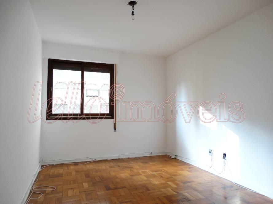 Apartamento para alugar com 2 quartos, 135m² - Foto 4