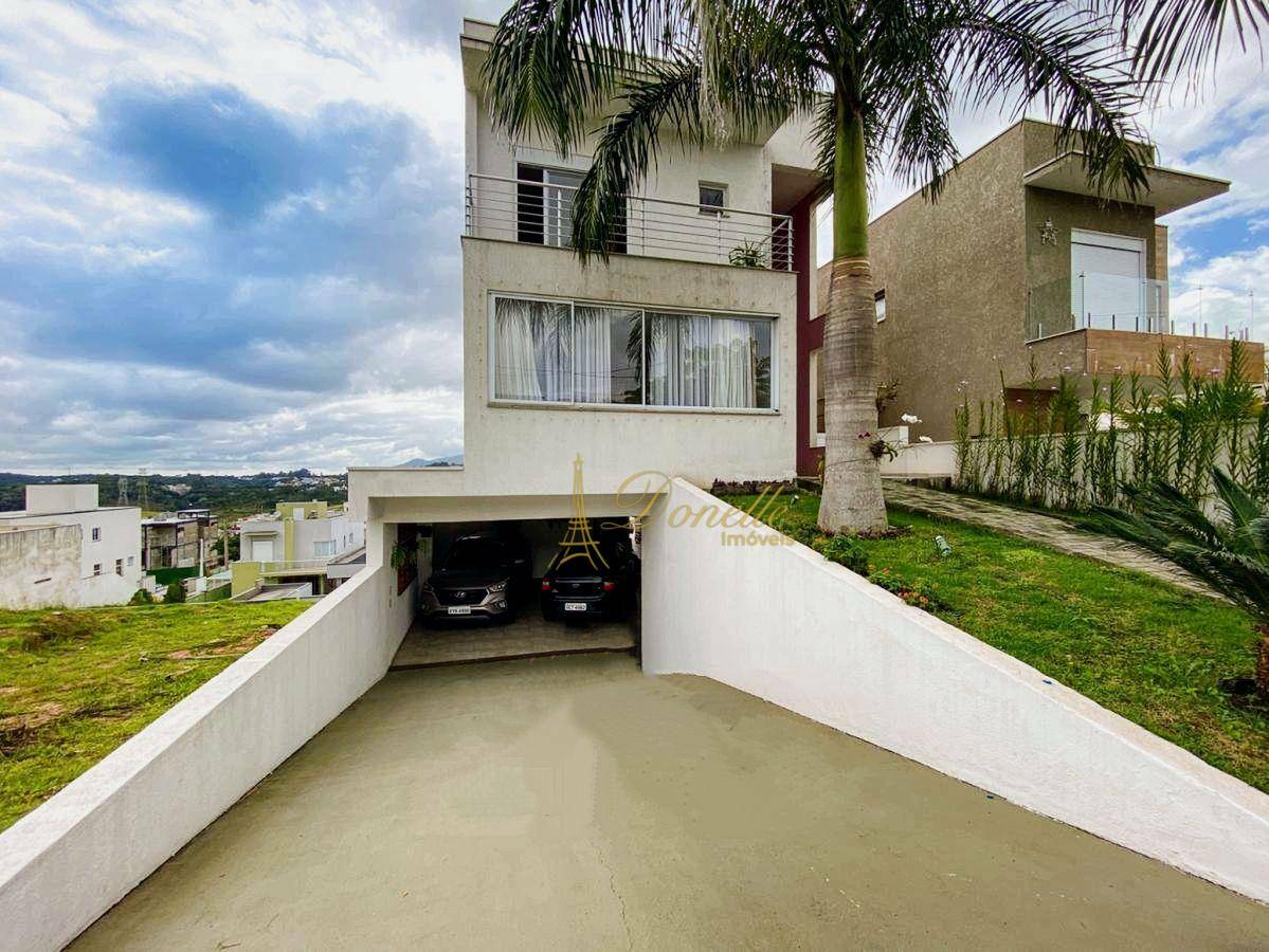 Sobrado à venda com 3 quartos, 420m² - Foto 1