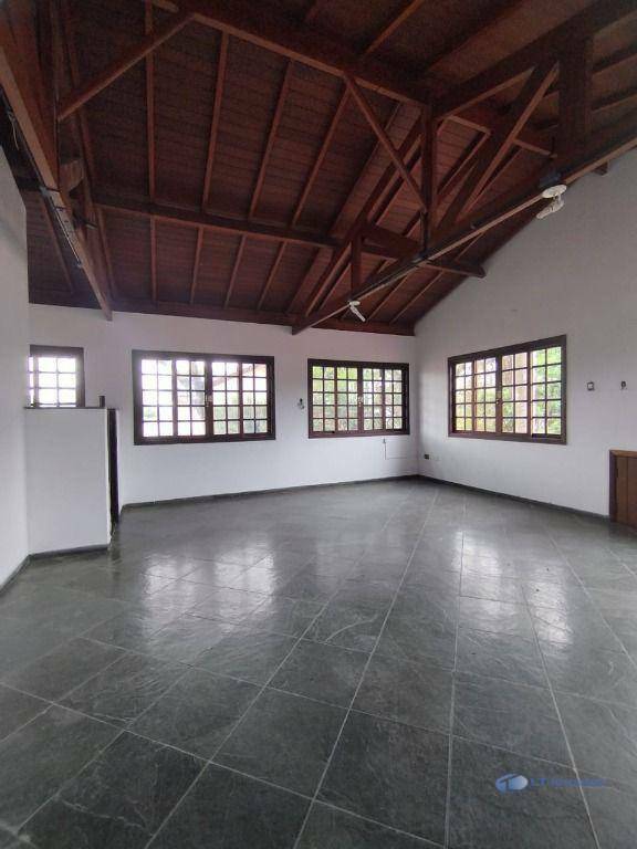 Casa à venda e aluguel com 3 quartos, 247m² - Foto 12