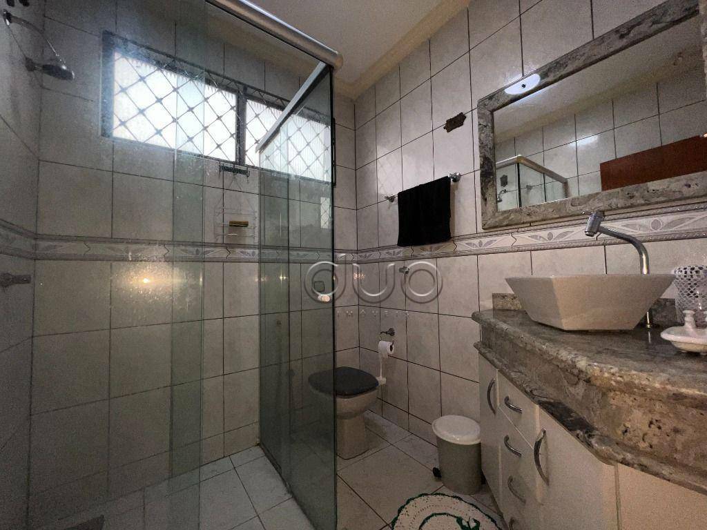 Casa à venda com 3 quartos, 291m² - Foto 15