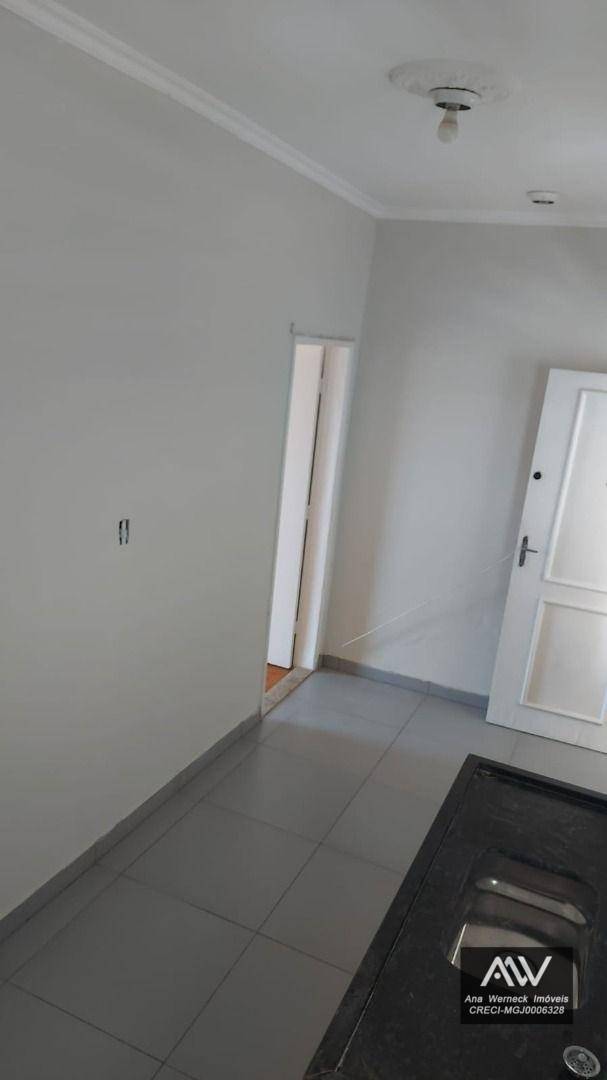 Apartamento à venda com 1 quarto, 40m² - Foto 18