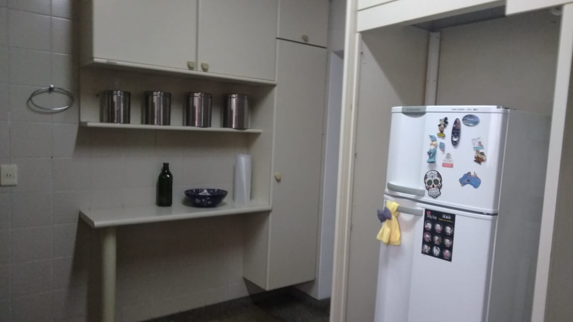 Apartamento à venda com 4 quartos, 186m² - Foto 7