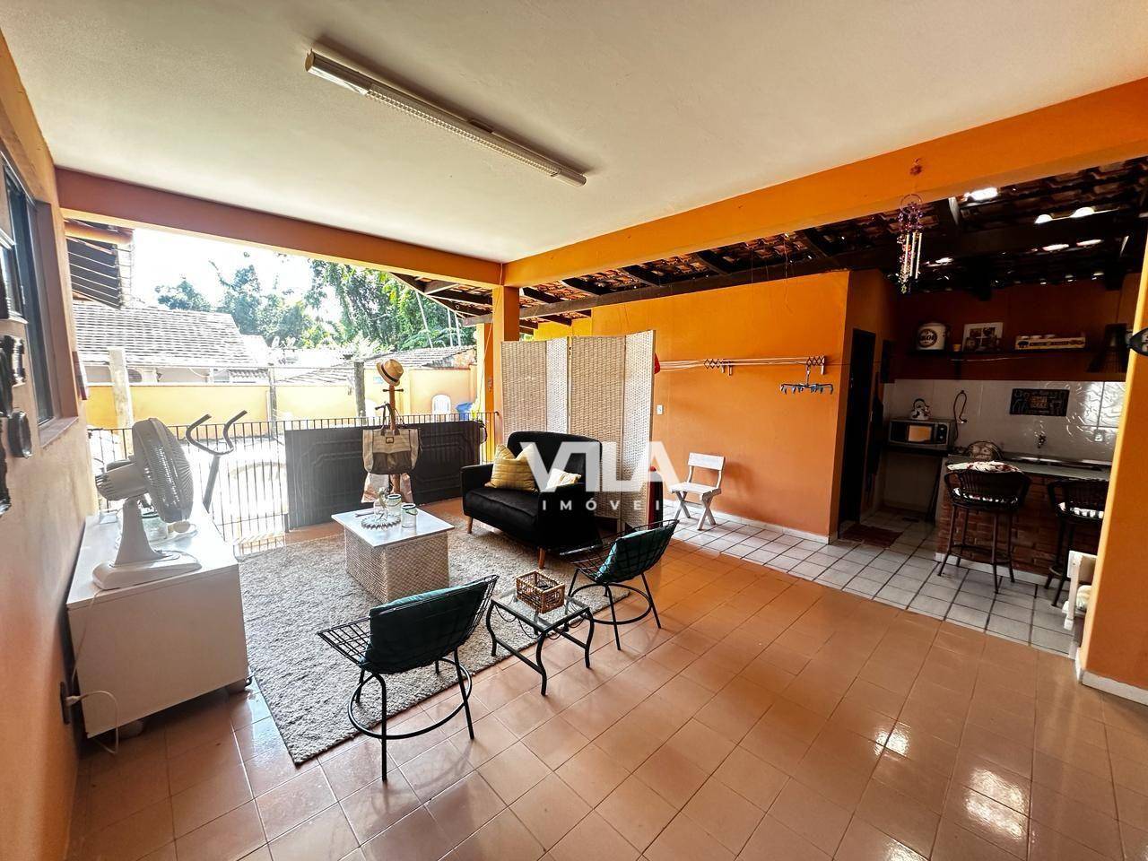 Casa à venda com 3 quartos, 229m² - Foto 8