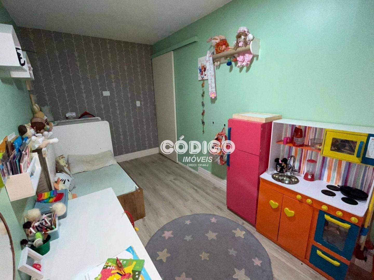 Apartamento à venda com 2 quartos, 62m² - Foto 4