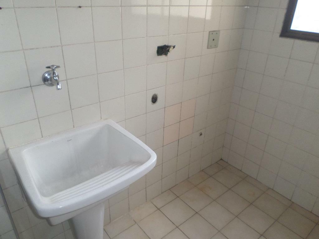 Apartamento à venda com 3 quartos, 91m² - Foto 16