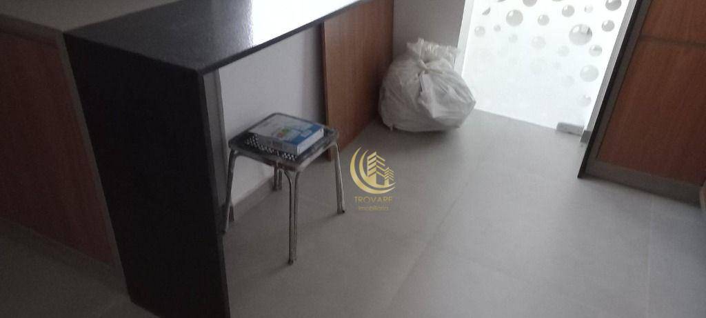 Apartamento à venda com 3 quartos, 140m² - Foto 6