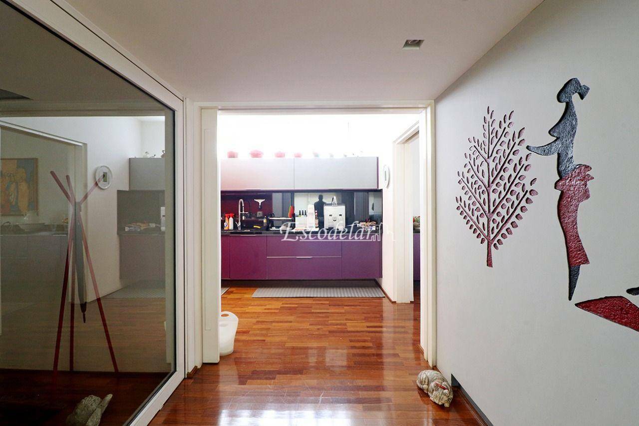 Apartamento à venda com 2 quartos, 230m² - Foto 1