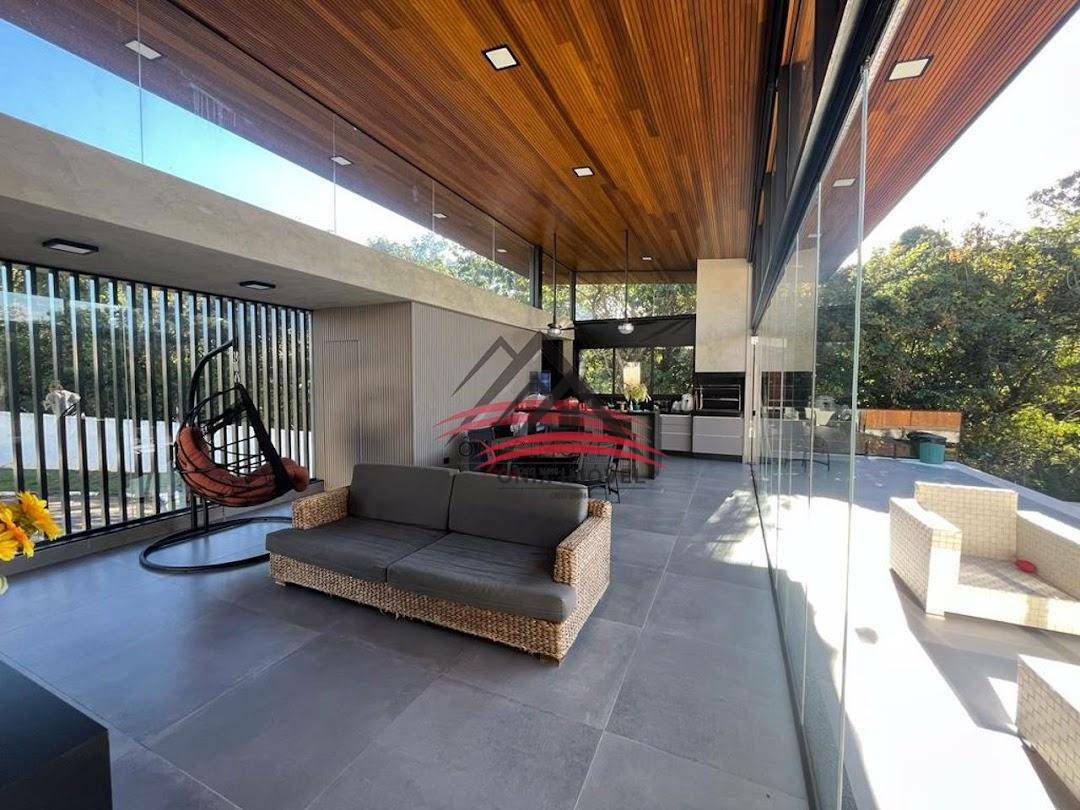 Casa de Condomínio à venda com 4 quartos, 440m² - Foto 4