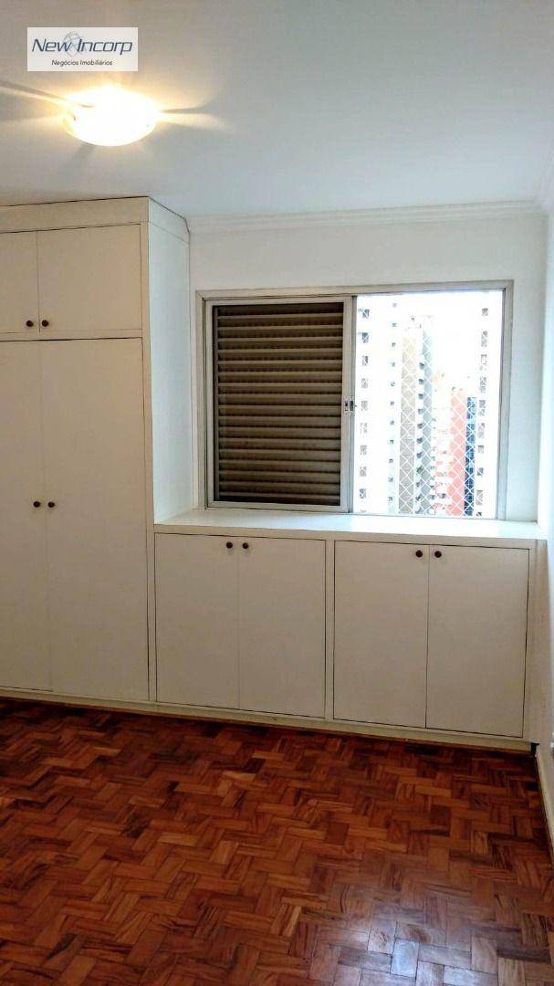 Apartamento para alugar com 3 quartos, 84m² - Foto 14