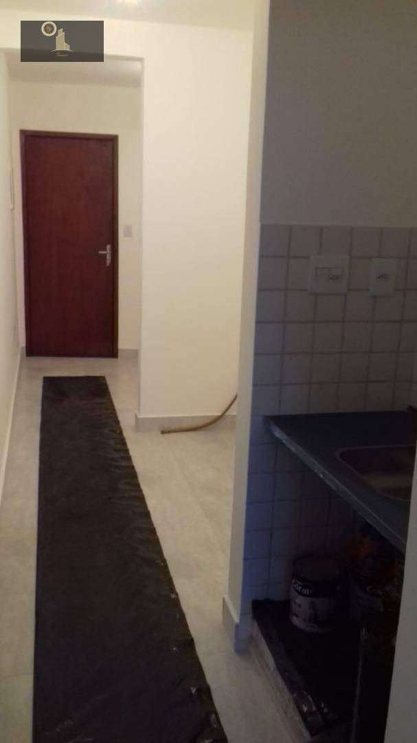 Apartamento à venda com 1 quarto, 28m² - Foto 14