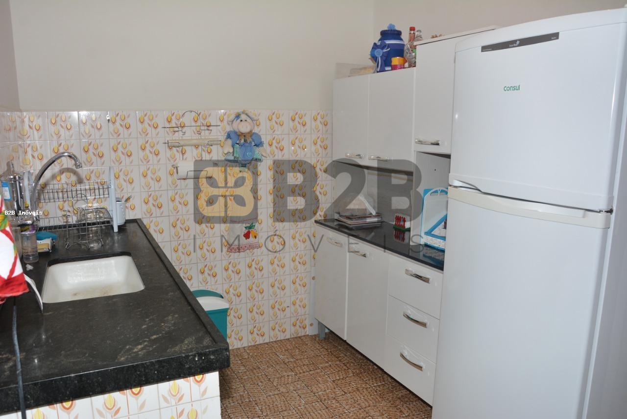 Casa à venda com 3 quartos, 129m² - Foto 4