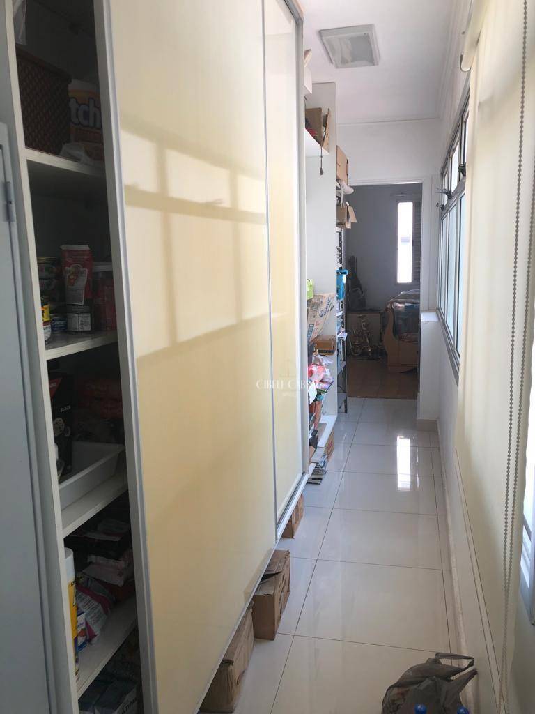 Apartamento à venda e aluguel com 3 quartos, 180m² - Foto 20