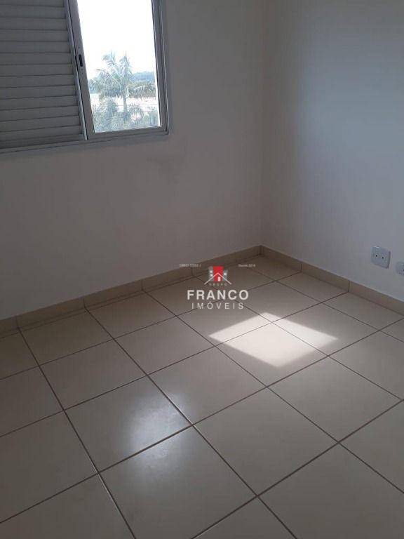 Apartamento à venda com 2 quartos, 65m² - Foto 11