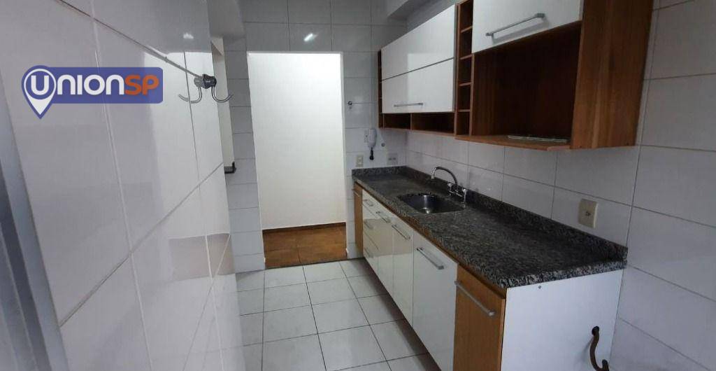 Apartamento à venda com 2 quartos, 62m² - Foto 4