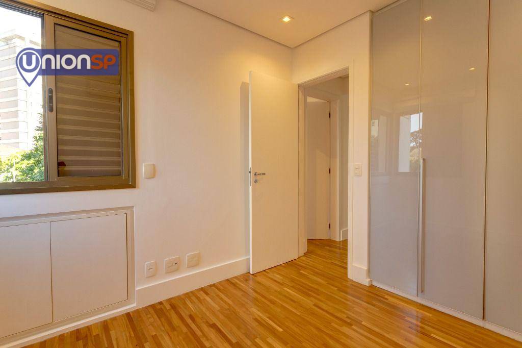 Apartamento à venda com 3 quartos, 147m² - Foto 15