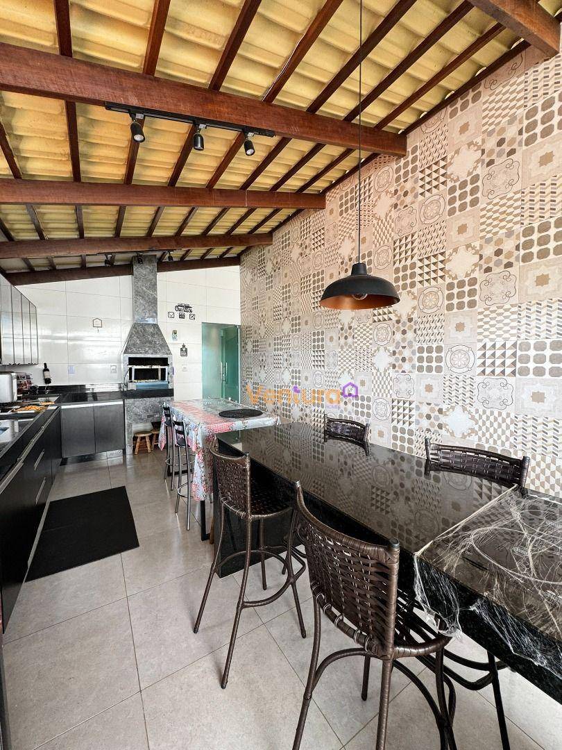 Casa, 4 quartos, 220 m² - Foto 10