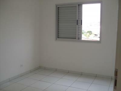 Apartamento à venda com 2 quartos, 62m² - Foto 11