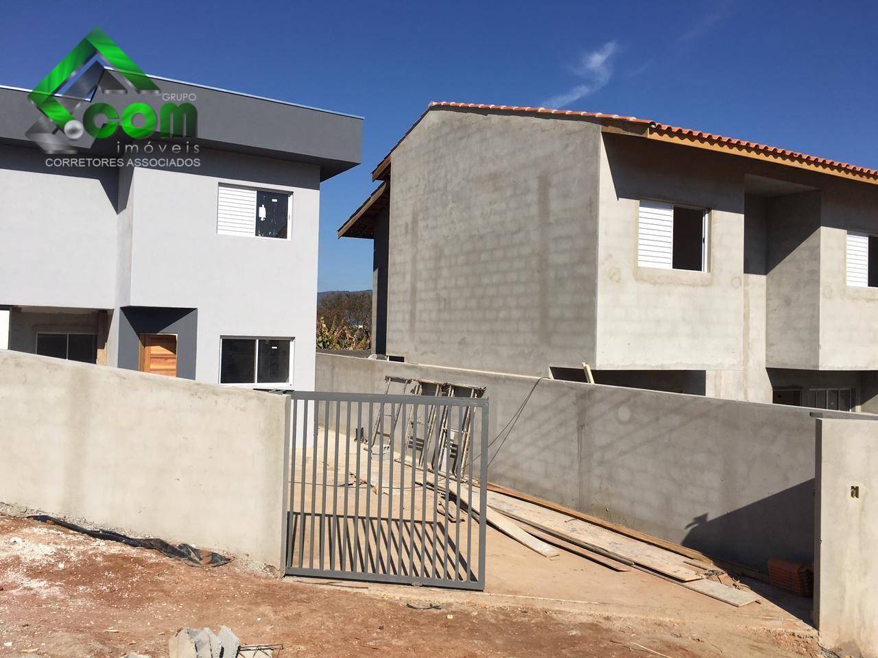 Casa à venda com 2 quartos, 64m² - Foto 5