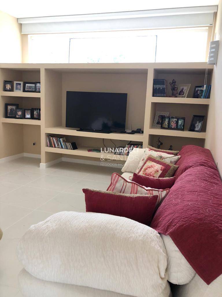 Casa à venda com 3 quartos, 480m² - Foto 13